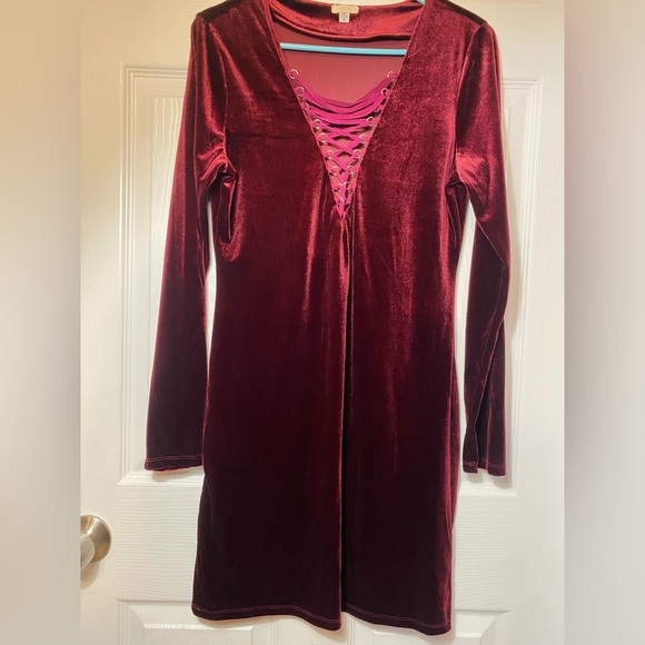 Sold Burgundy Grunge Lace Up Long sleeve velvet  mini dress size large - Picture 2 of 4